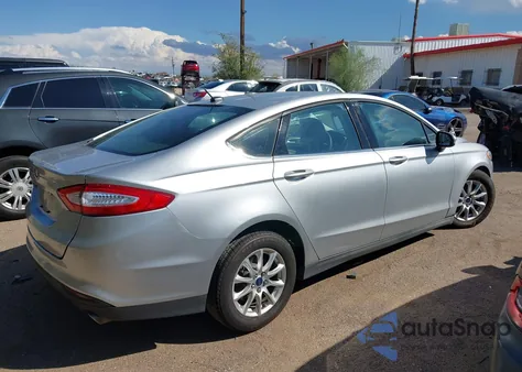 2016 Ford Fusion S z USA, uszkodzony, nr VIN 3FA6P0G79GR247381